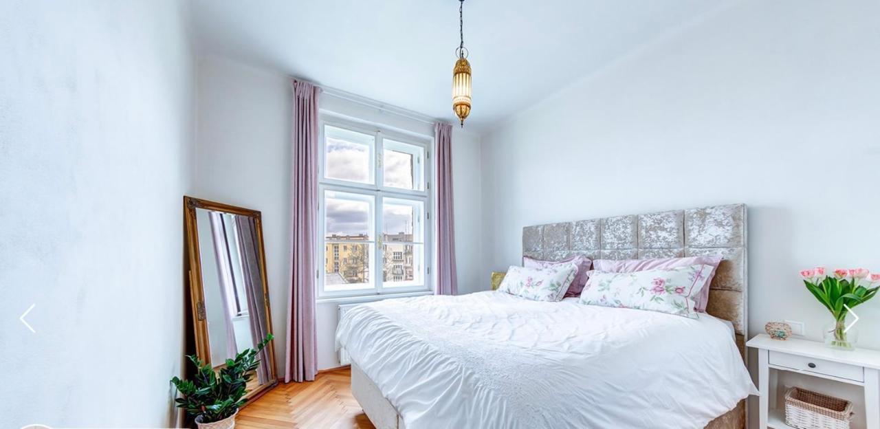 City Center Apartment Градец-Кралове Экстерьер фото
